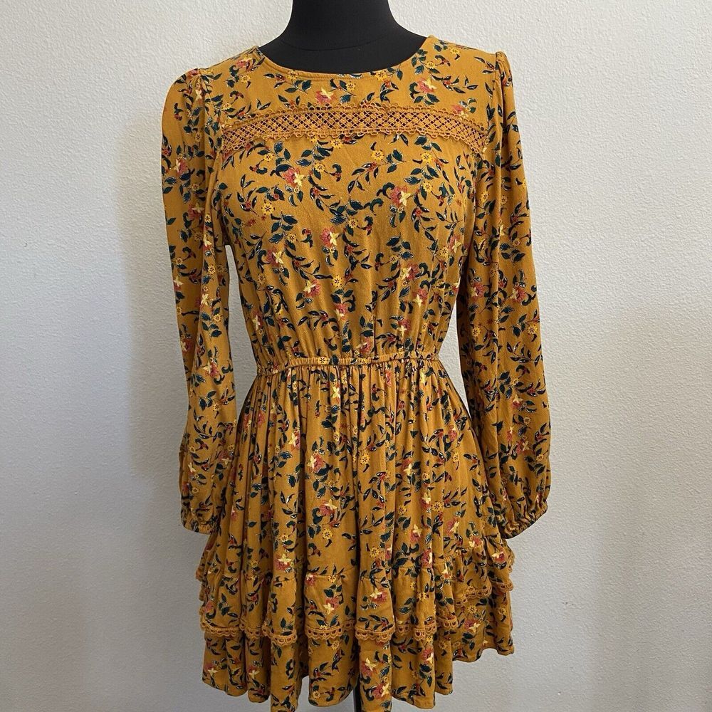 Chelea and Violet Women's Long Sleeve Floral Dress Size‎ XS Knee Length Tiered